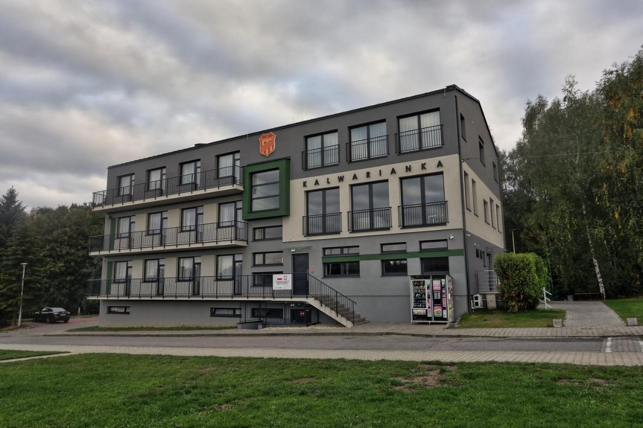 Pawilon Sportowo Turystyczny Kalwarianka Hostel Kalwaria Zebrzydowska Kültér fotó