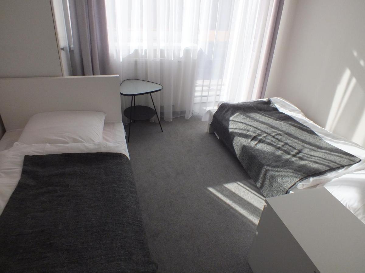 Pawilon Sportowo Turystyczny Kalwarianka Hostel Kalwaria Zebrzydowska Szoba fotó