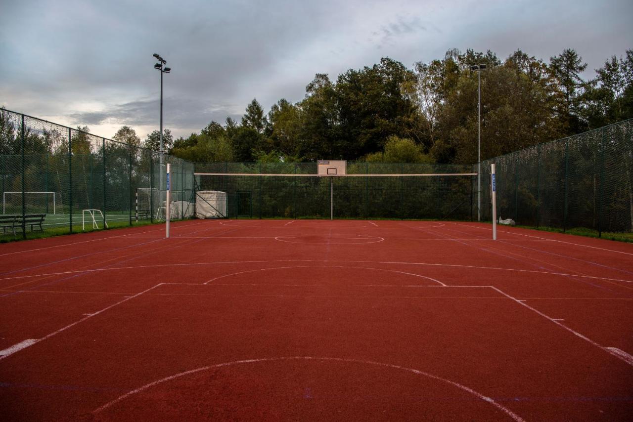 Pawilon Sportowo Turystyczny Kalwarianka Hostel Kalwaria Zebrzydowska Kültér fotó